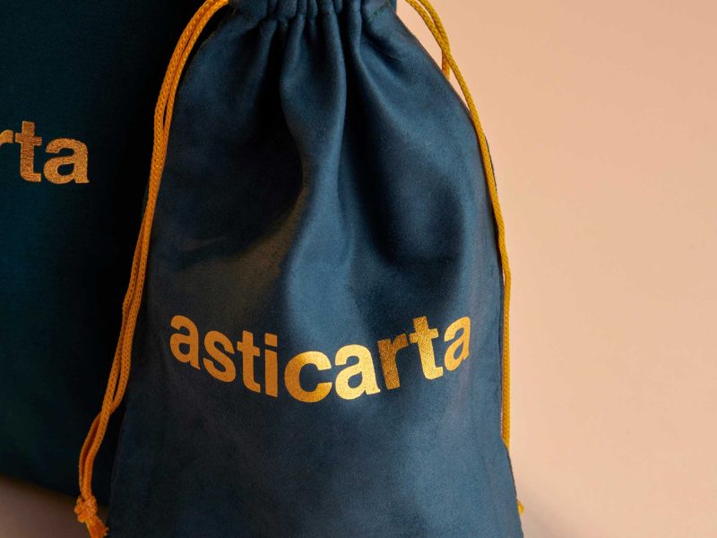 Dust bag asticarta